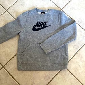 Boys Nike Fleece Sweatshirt not hooded size S.